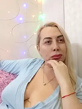 HotJanet online show from January 9, 2025, 6:36 pm