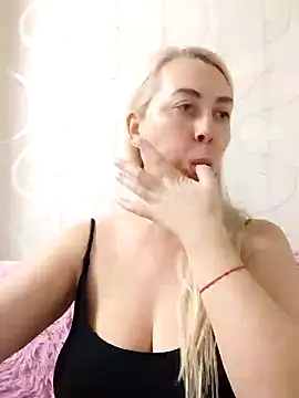 HotJanet online show from January 12, 2025, 7:31 pm