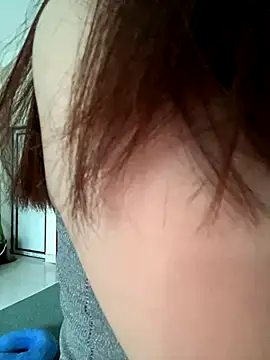 Snapshot of Seena-Mochi chatting on December 4, 2024, 4:21 am Seena-Mochi online show from December 4, 2024, 4:21 am