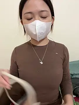 Snapshot of Seena-Mochi chatting on December 27, 2024, 4:15 am Seena-Mochi online show from December 27, 2024, 4:15 am