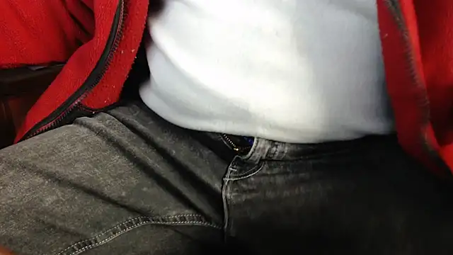 smoothandtiny online show from February 17, 2025, 8:19 am