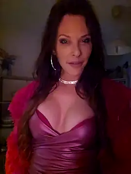 Snapshot of Luna_Kitanna chatting on December 27, 2024, 9:22 pm Luna Kitanna online show from December 27, 2024, 9:22 pm