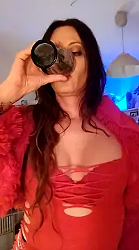 Snapshot of Luna_Kitanna chatting on January 13, 2025, 2:50 am Luna Kitanna online show from January 13, 2025, 2:50 am