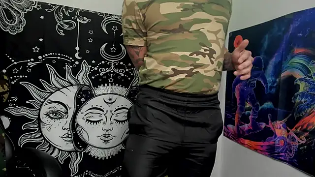 layneinchains online show from December 22, 2024, 10:47 pm