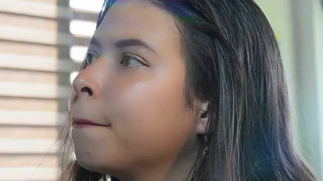 Snapshot of Kozzy_ chatting on March 22, 2025, 8:37 pm Kozzy online show from March 22, 2025, 8:37 pm