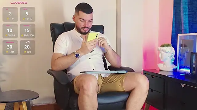 HenryBenso online show from September 19, 2025, 4:51 pm