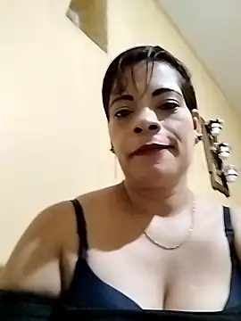 Snapshot of EscortRegina3535 chatting on September 26, 2025, 6:17 am EscortRegina3535 online show from September 26, 2025, 6:17 am