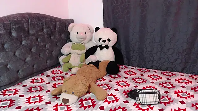 Snapshot of Gaby_foz chatting on March 6, 2025, 11:31 pm Gaby foz online show from March 6, 2025, 11:31 pm