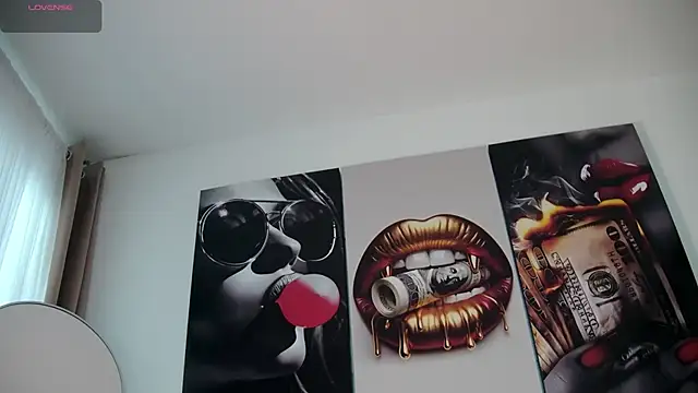 aidaadams online show from December 17, 2025, 11:38 am