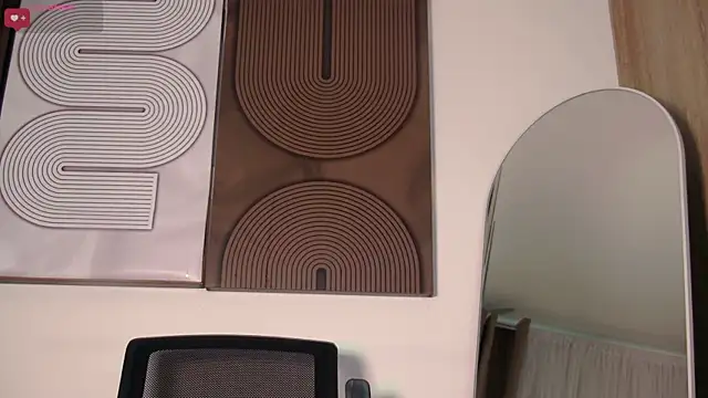 aidaadams online show from March 11, 2026, 11:27 am