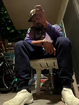 Snapshot of MrDickUdown24_7 chatting on January 12, 2026, 3:23 am MrDickUdown24 7 online show from January 12, 2026, 3:23 am