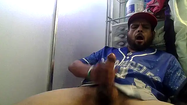 Snapshot of MrDickUdown24_7 chatting on February 12, 2026, 9:10 pm MrDickUdown24 7 online show from February 12, 2026, 9:10 pm