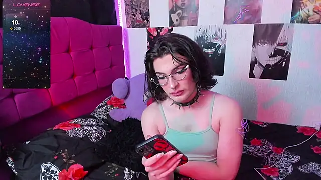 Violetx moon online show from March 25, 2026, 1:22 am