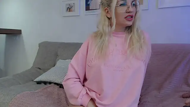 Snapshot of Nurse_Doc chatting on November 10, 2025, 4:22 am Nurse Doc online show from November 10, 2025, 4:22 am