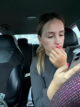 Snapshot of StasyWood chatting on October 21, 2025, 1:06 am StasyWood online show from October 21, 2025, 1:06 am