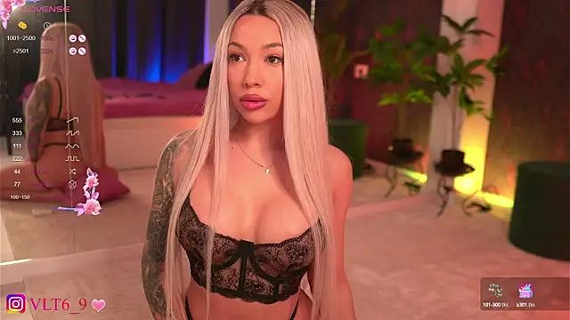 violettabunny03 online show from February 19, 2025, 10:53 pm