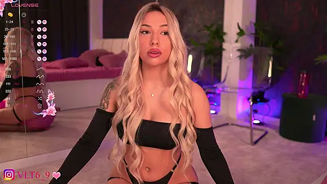 violettabunny03 online show from March 7, 2025, 10:54 pm