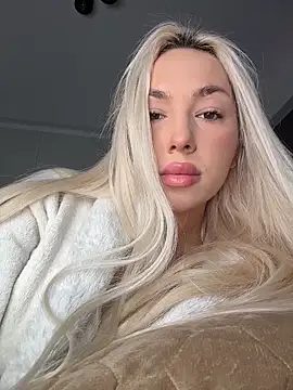 Snapshot of violettabunny03 chatting on February 26, 2026, 4:00 am violettabunny03 online show from February 26, 2026, 4:00 am