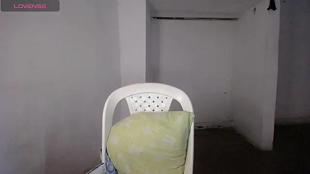 foxysweet09 online show from July 28, 2026, 9:36 pm