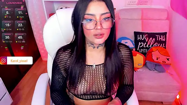 Snapshot of Hinataw33d01 chatting on January 26, 2025, 3:17 am Hinataw33d01 online show from January 26, 2025, 3:17 am