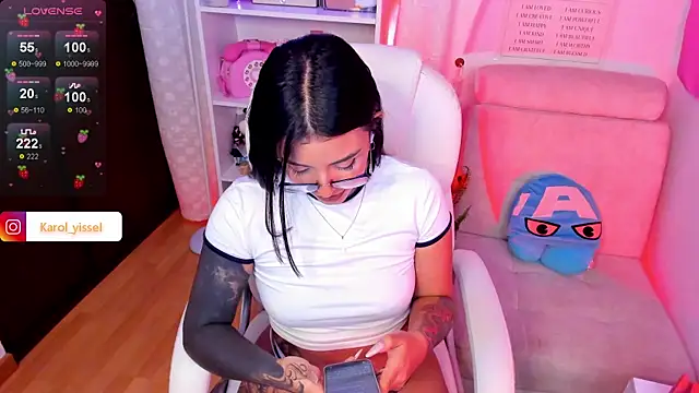 Snapshot of Hinataw33d01 chatting on February 22, 2025, 3:01 am Hinataw33d01 online show from February 22, 2025, 3:01 am