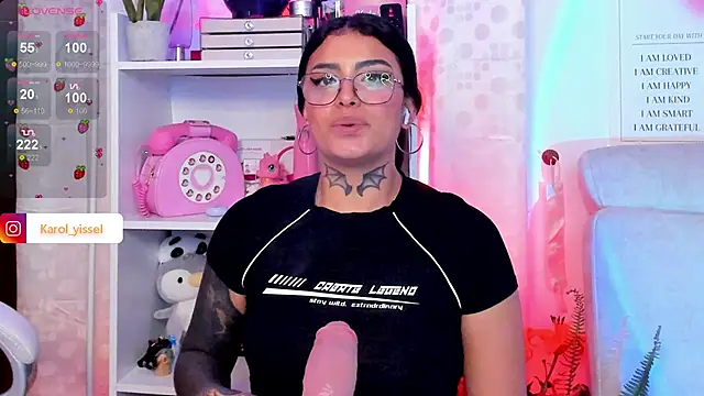 Snapshot of Hinataw33d01 chatting on February 26, 2025, 4:03 am Hinataw33d01 online show from February 26, 2025, 4:03 am