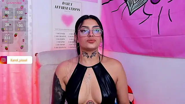 Snapshot of Hinataw33d01 chatting on March 8, 2025, 11:39 pm Hinataw33d01 online show from March 8, 2025, 11:39 pm