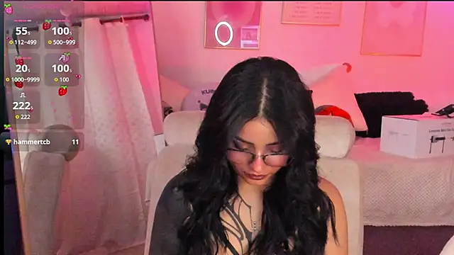 Snapshot of Hinataw33d01 chatting on October 25, 2025, 2:19 am Hinataw33d01 online show from October 25, 2025, 2:19 am