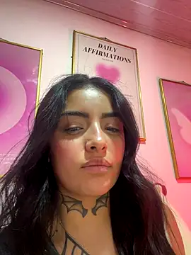 Snapshot of Hinataw33d01 chatting on October 26, 2025, 10:58 pm Hinataw33d01 online show from October 26, 2025, 10:58 pm