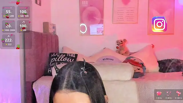 Snapshot of Hinataw33d01 chatting on November 23, 2025, 3:28 am Hinataw33d01 online show from November 23, 2025, 3:28 am