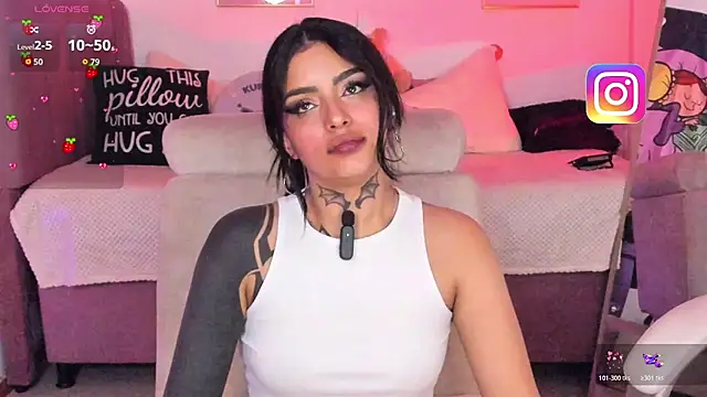 Snapshot of Hinataw33d01 chatting on November 26, 2025, 1:39 am Hinataw33d01 online show from November 26, 2025, 1:39 am