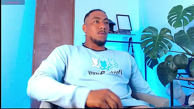 yosoy enzo2020 online show from February 18, 2025, 7:41 pm