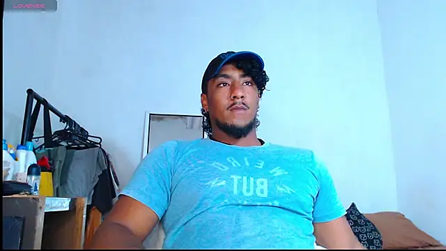 yosoy enzo2020 online show from March 8, 2025, 9:40 pm