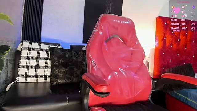 paulinasaeEnz online show from March 6, 2026, 1:40 pm