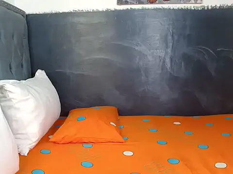 FaeMDom2 online show from April 16, 2026, 3:57 pm