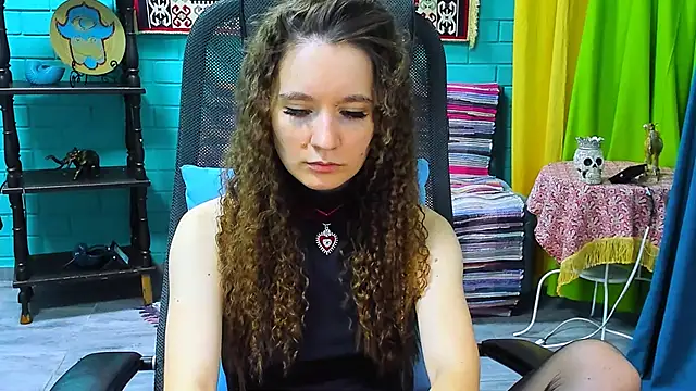 Miss Barbara  online show from March 20, 2025, 12:00 pm