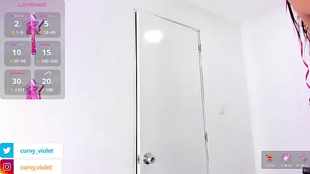 CurvyViolet online show from December 19, 2024, 11:39 am