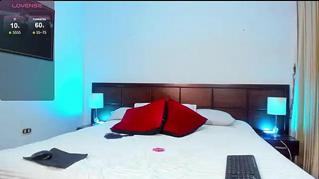 Snapshot of valery_camber chatting on December 9, 2024, 8:33 pm valery camber online show from December 9, 2024, 8:33 pm