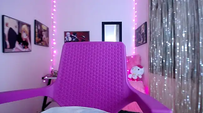 Cristal w online show from February 28, 2025, 8:31 am