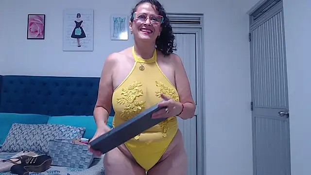 Snapshot of ClayrRosse chatting on June 7, 2026, 1:43 am ClayrRosse online show from June 7, 2026, 1:43 am