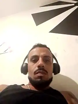 CasadoFavella online show from April 23, 2026, 2:02 am