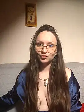 Snapshot of NaughtYHomemadE chatting on May 25, 2026, 7:42 pm NaughtYHomemadE online show from May 25, 2026, 7:42 pm