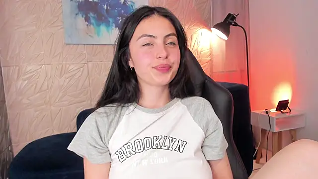 Snapshot of magic_fernanda chatting on December 22, 2024, 1:01 am magic fernanda online show from December 22, 2024, 1:01 am