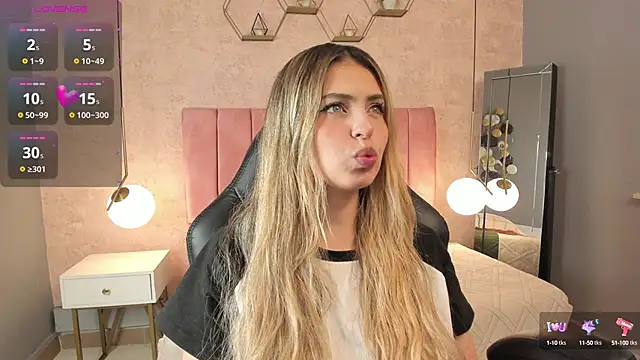 Snapshot of magic_fernanda chatting on September 23, 2025, 9:40 pm magic fernanda online show from September 23, 2025, 9:40 pm