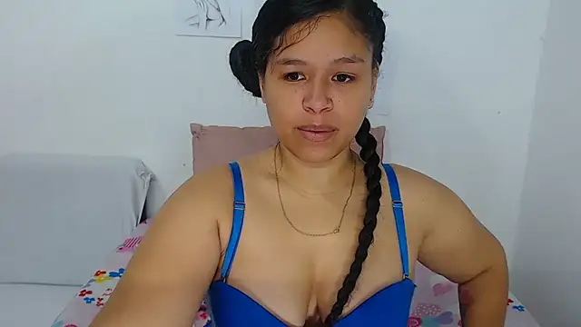 Hazel donna online show from May 26, 2026, 3:46 am
