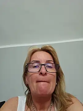 Steffi45 online show from June 4, 2026, 8:20 am