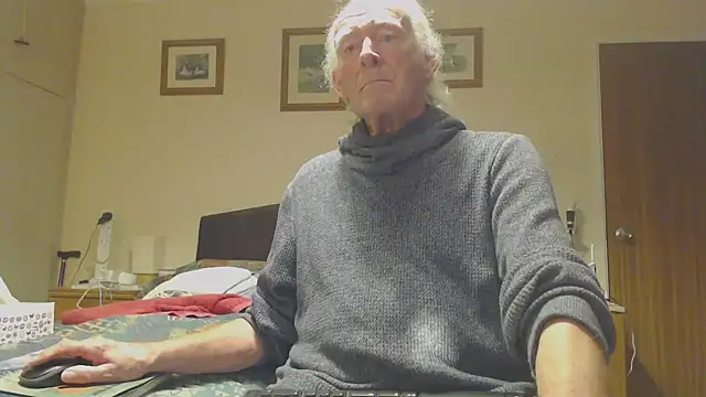 WaverlyKernow online show from March 9, 2025, 8:52 pm