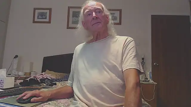 WaverlyKernow online show from September 10, 2025, 3:01 pm