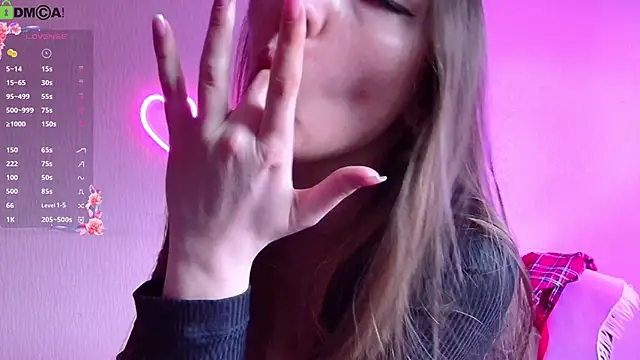 cute  angell online show from April 15, 2026, 2:02 pm