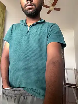 Snapshot of Manohar_1 chatting on June 1, 2026, 2:35 am Manohar 1 online show from June 1, 2026, 2:35 am